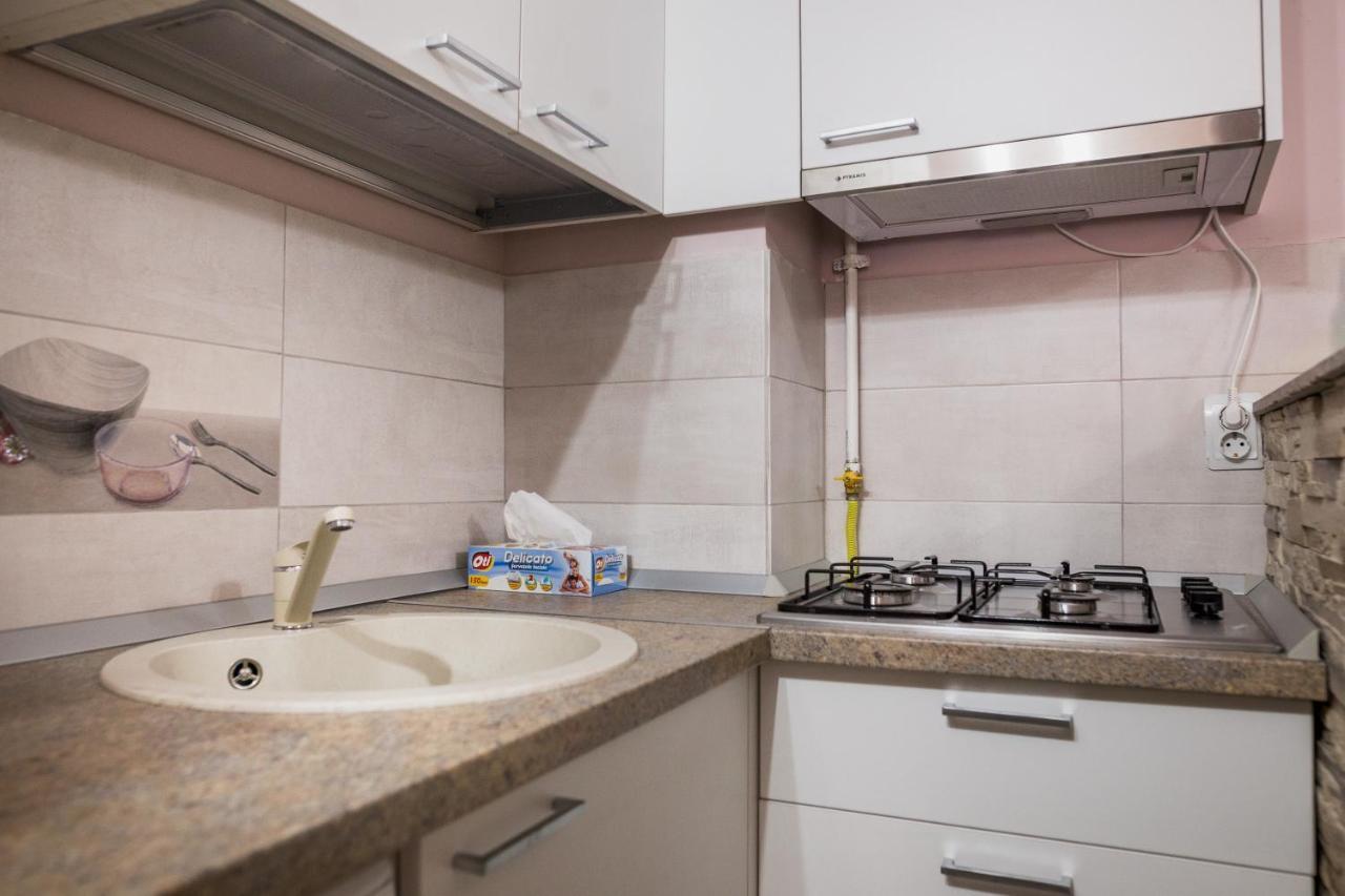 Alpin Central Studio Apartment Brasov Luaran gambar