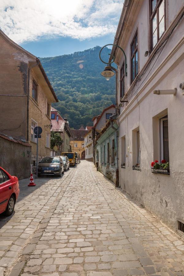 Alpin Central Studio Apartment Brasov Luaran gambar