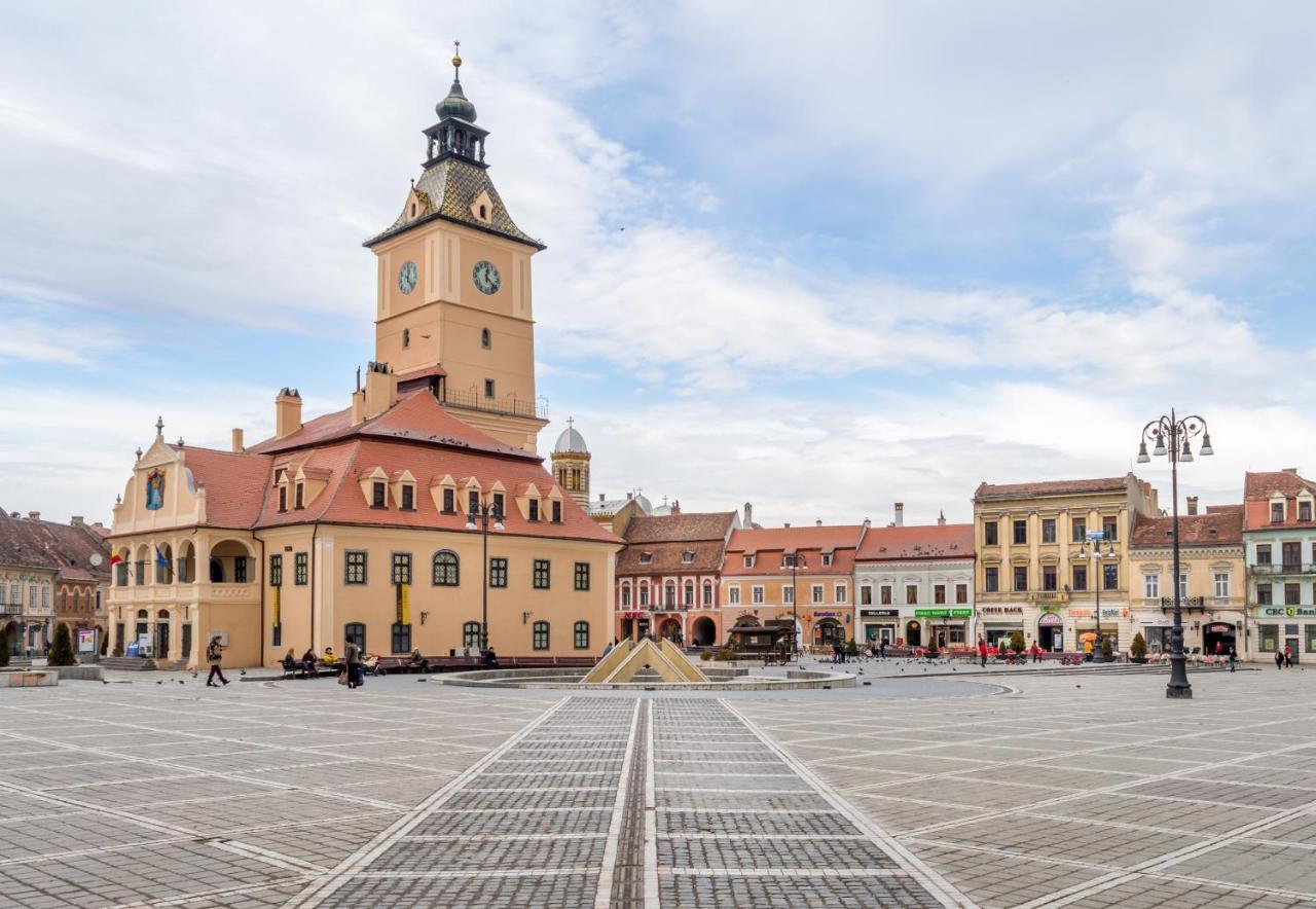 Alpin Central Studio Apartment Brasov Luaran gambar