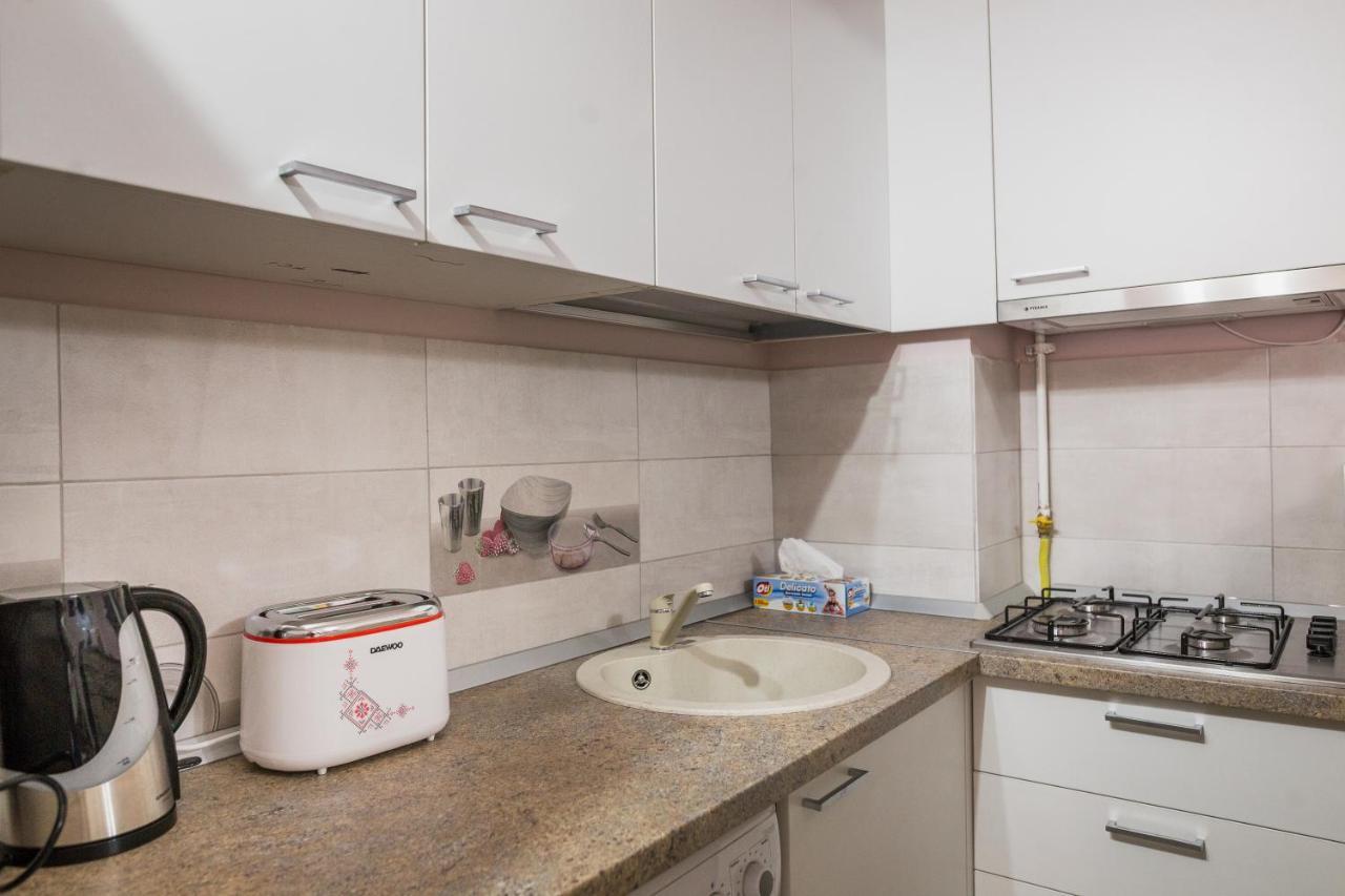 Alpin Central Studio Apartment Brasov Luaran gambar
